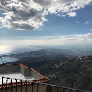 Giorgiada Relax Appartamento Castelmola